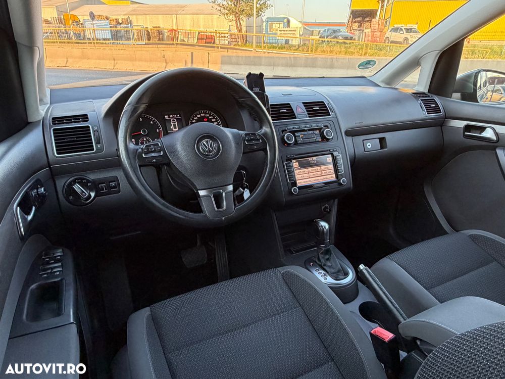 Volkswagen Touran 2.0 TDI DPF DSG Life - 19