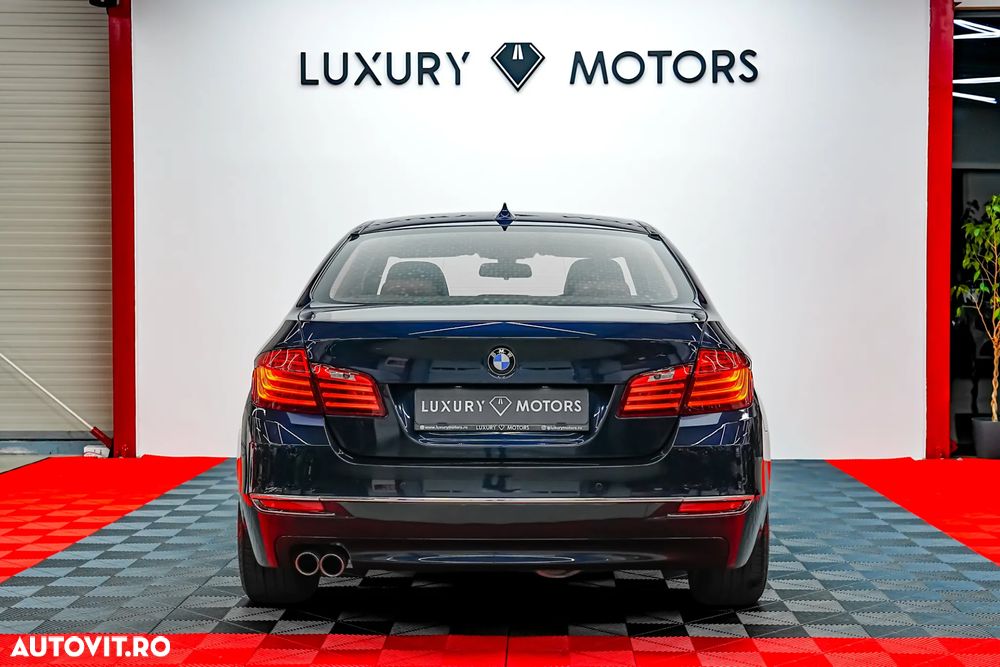 BMW Seria 5 520d Aut. Luxury Line - 9