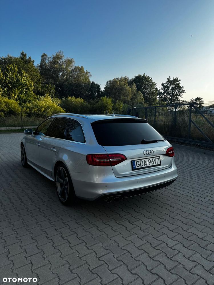 Audi A4 Avant 2.0 TDI DPF S line Sportpaket - 14