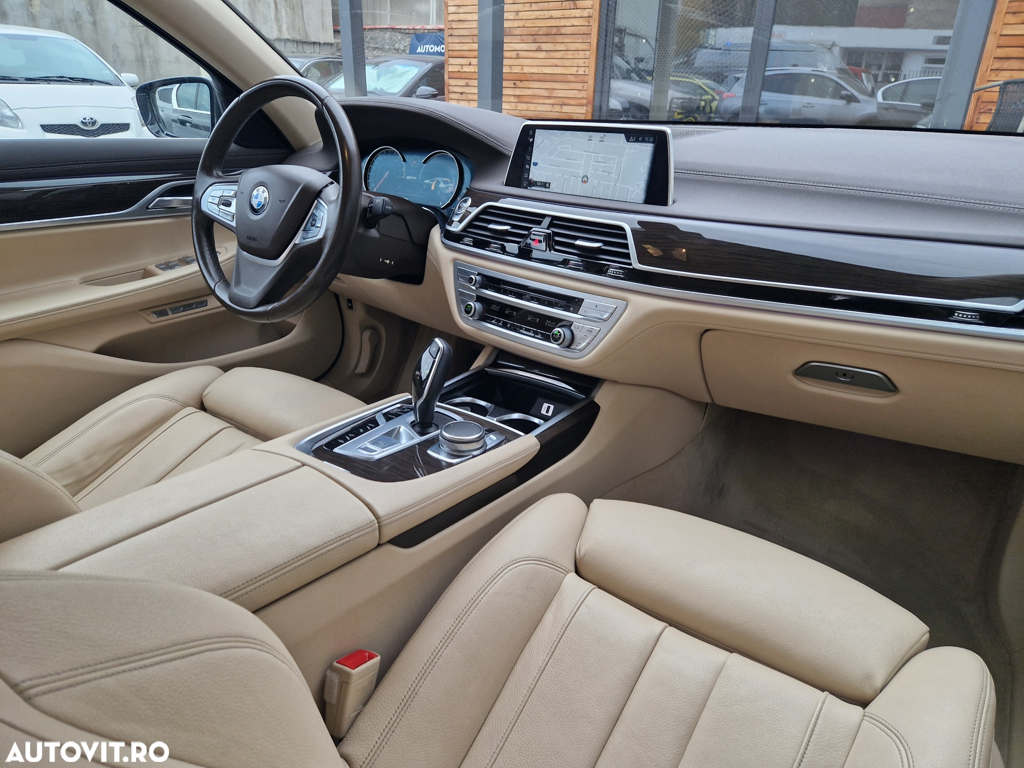 BMW Seria 7 - 19