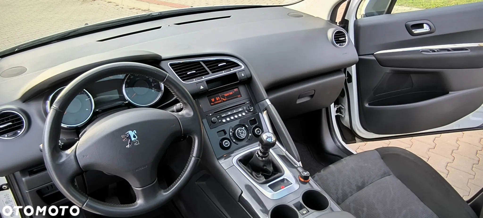 Peugeot 3008 HDi FAP 150 Platinum - 8