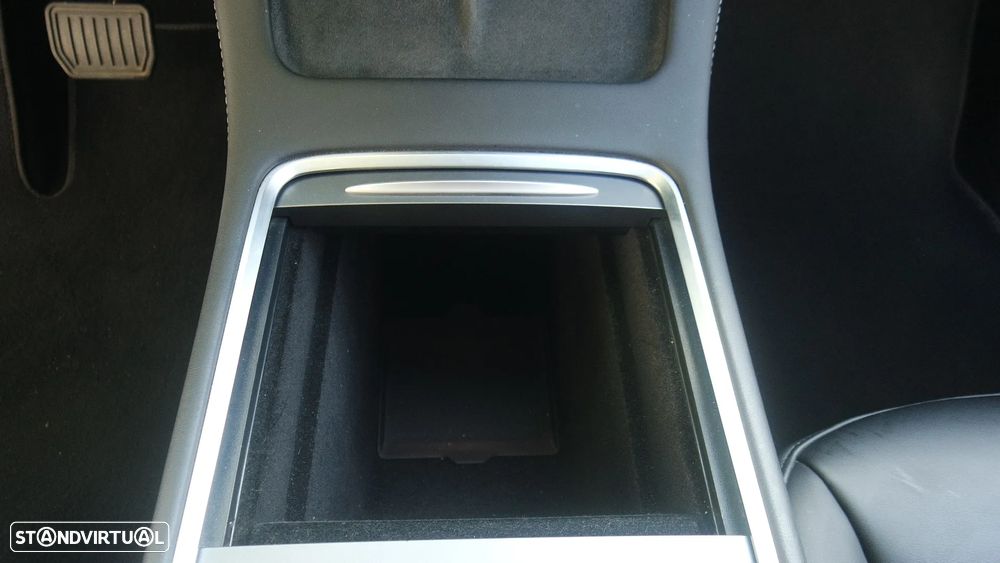 Tesla Model Y Long Range Dual Motor AWD - 35