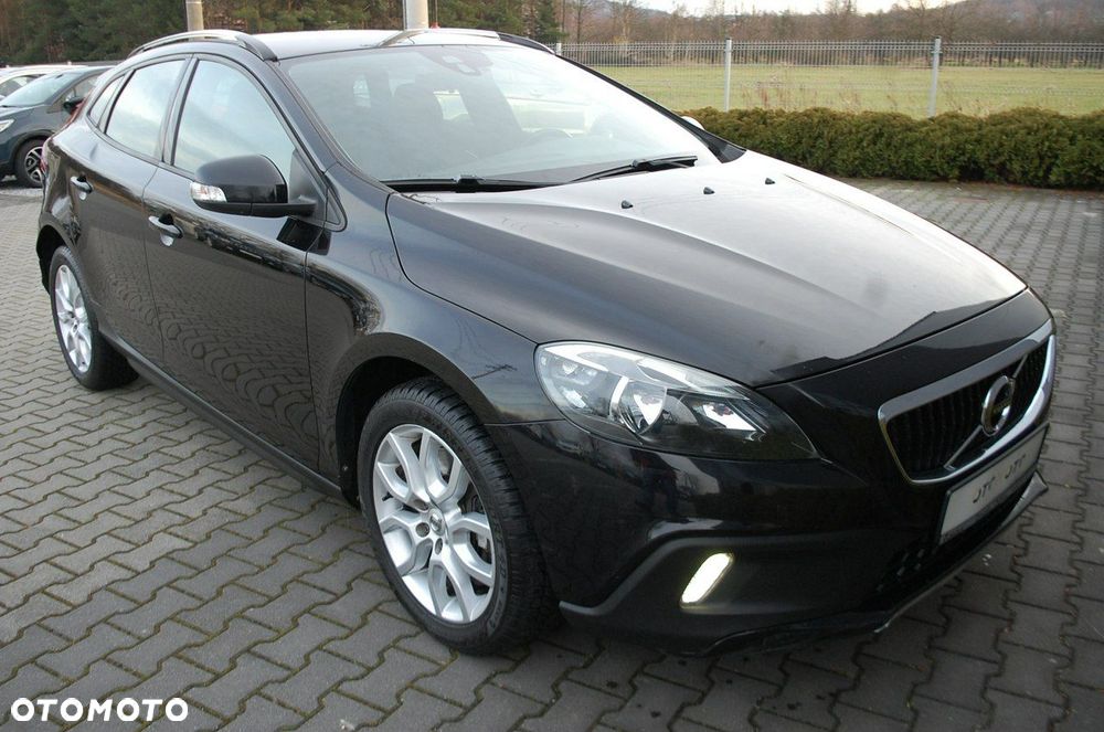 Volvo V40 Cross Country - 20