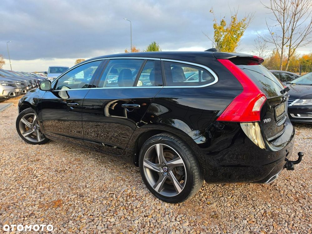 Volvo V60 D6 AWD Plug-in Hybrid Summum - 14