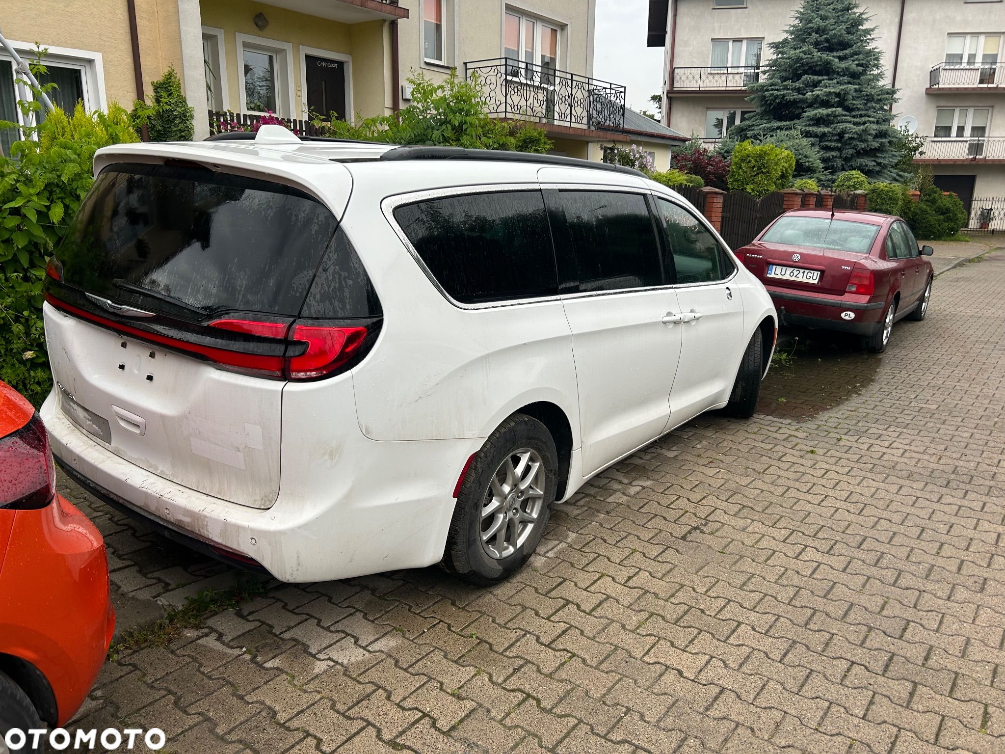 Chrysler Pacifica - 1