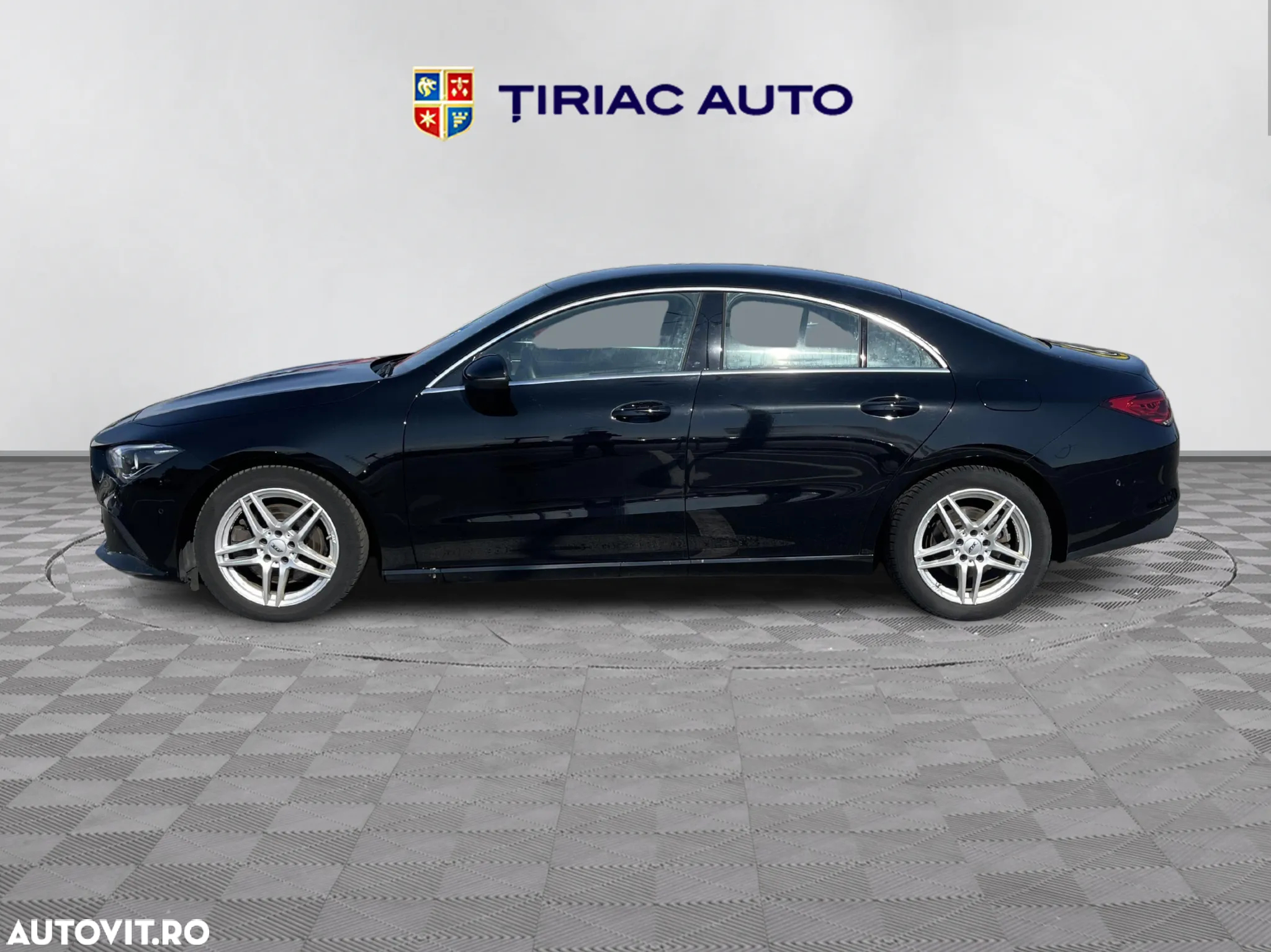 Mercedes-Benz CLA - 2