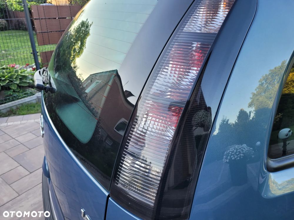 Opel Meriva 1.8 16V Cosmo - 16
