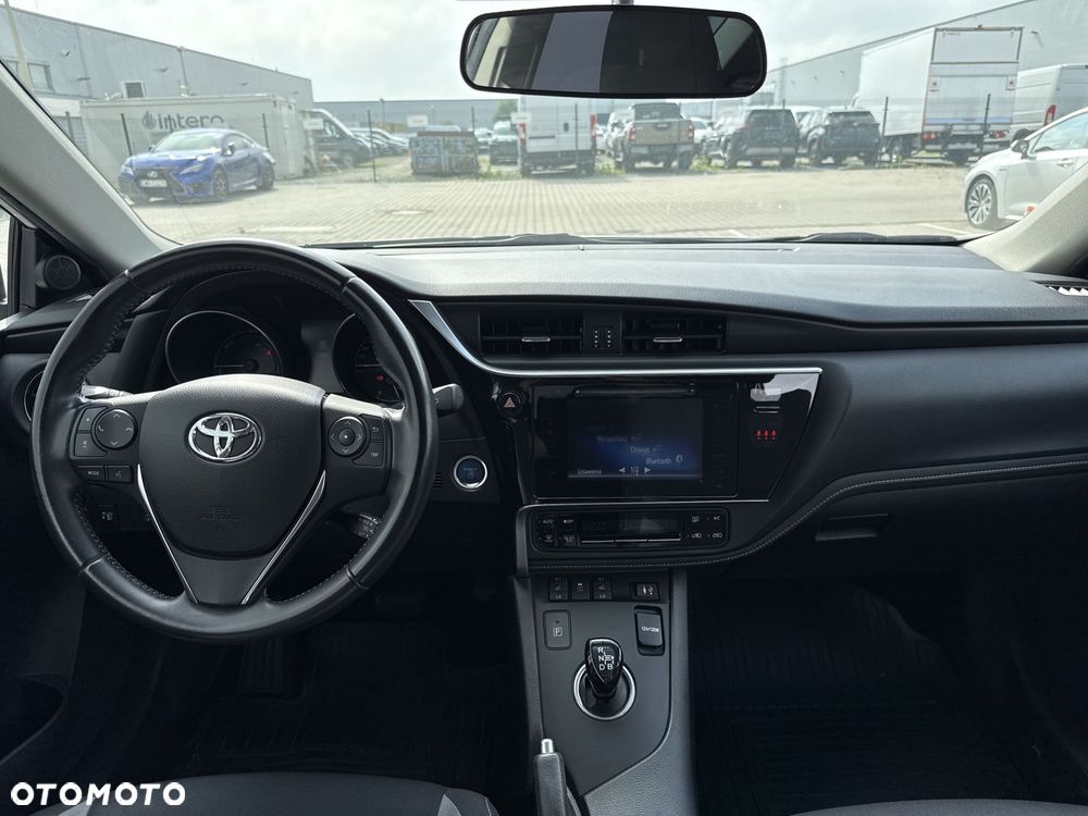 Toyota Auris - 9