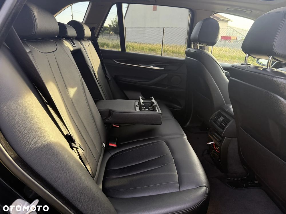 BMW X5 xDrive40d Sport-Aut - 16