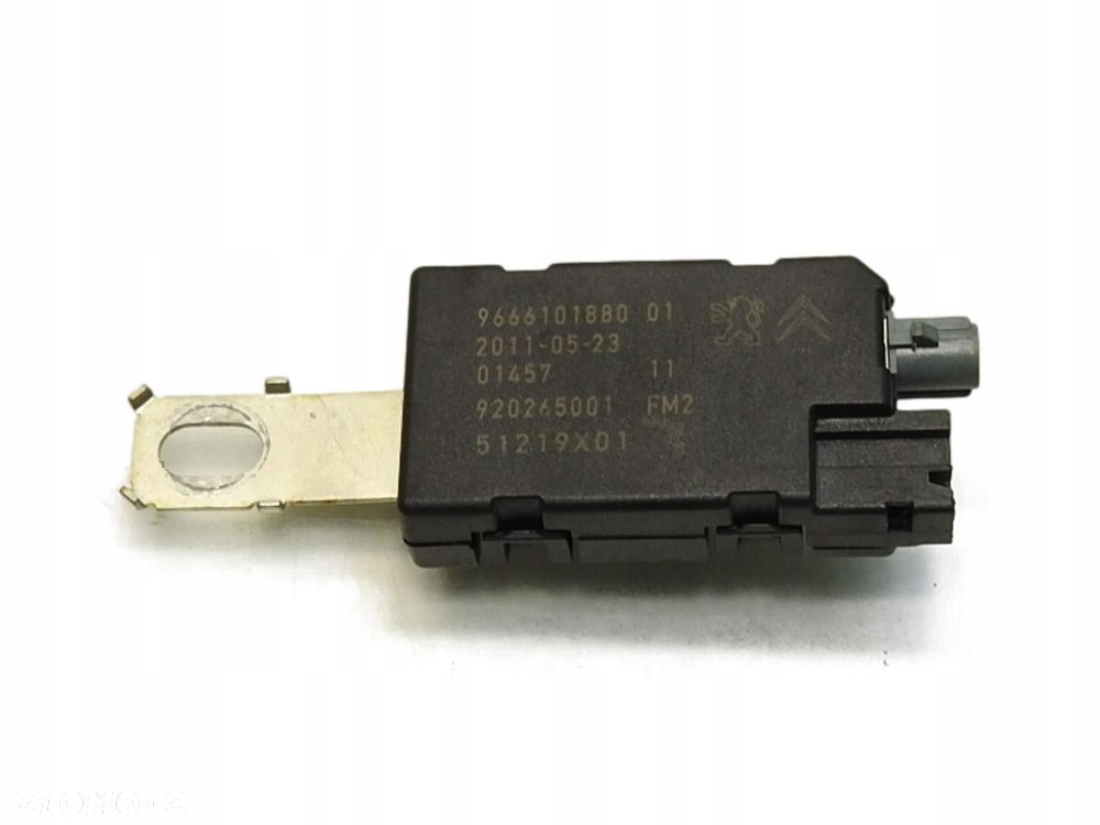WZMACNIACZ ANTENY PEUGEOT 508 I 9666101880 - 1