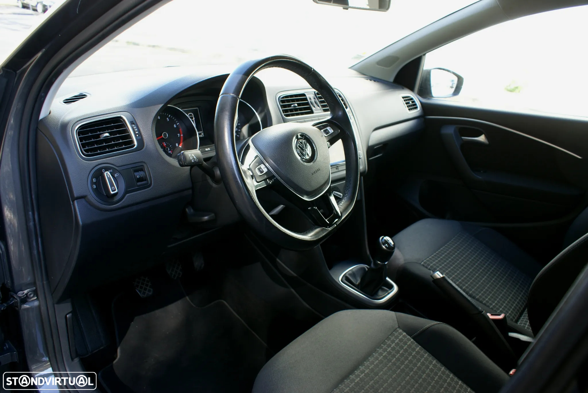 VW Polo 1.0 Confortline - 9