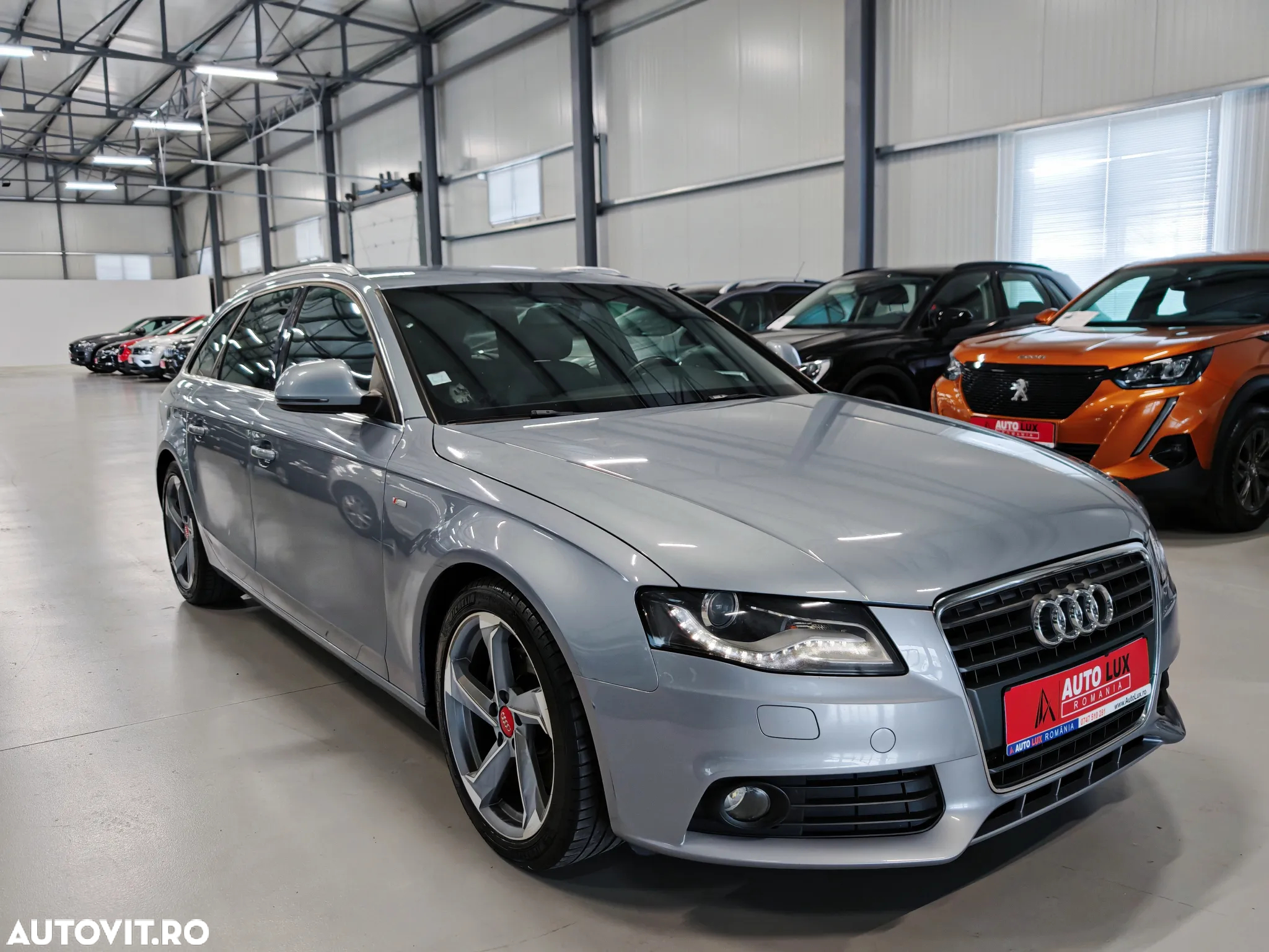 Audi A4 Avant 2.0 TDI DPF multitronic S line Sportpaket - 2