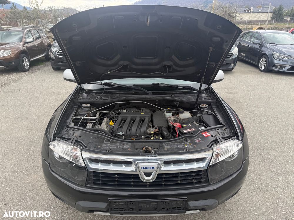 Dacia Duster 1.6 16V 4x4 Prestige - 12