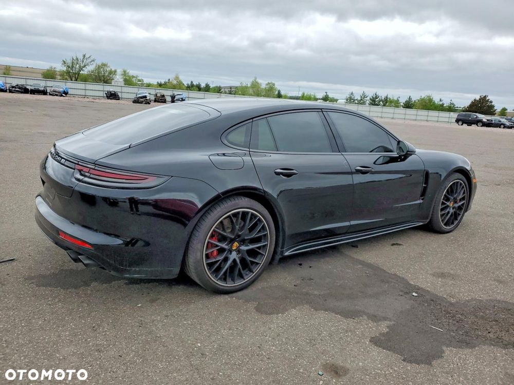 Porsche Panamera - 6