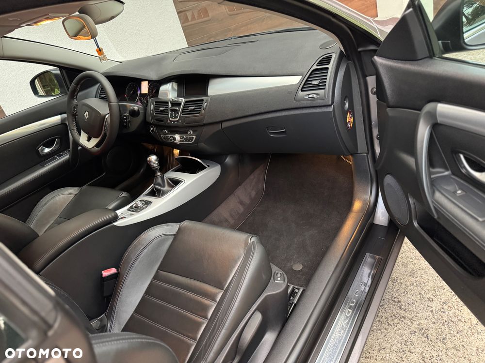 Renault Laguna 2.0T GT - 13