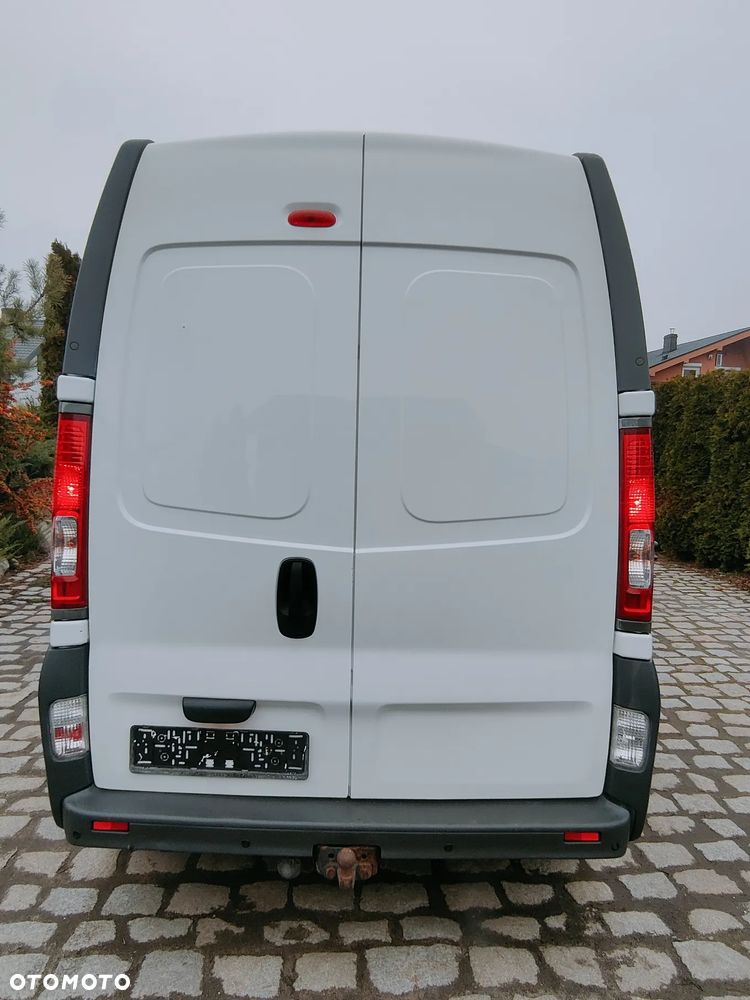 Renault Trafic L2H2 2,0DCI 115 - 4