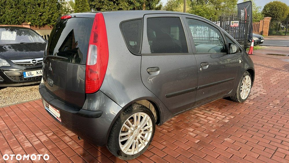 Mitsubishi Colt - 6