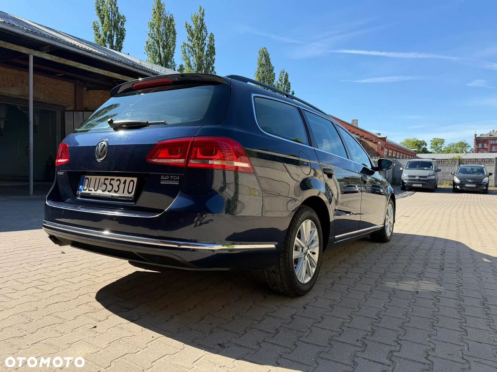 Volkswagen Passat 2.0 TDI Comfortline - 8