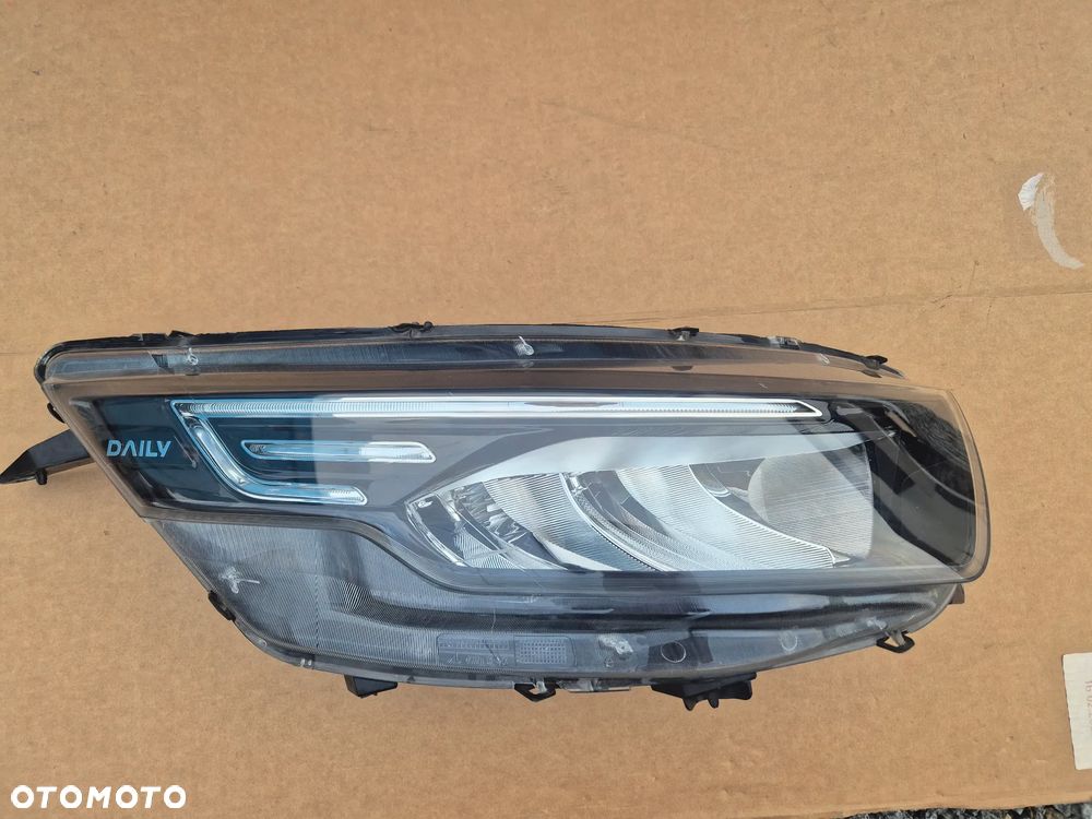 Iveco Daily lampa prawa.FULL LED .Kompletna - 1