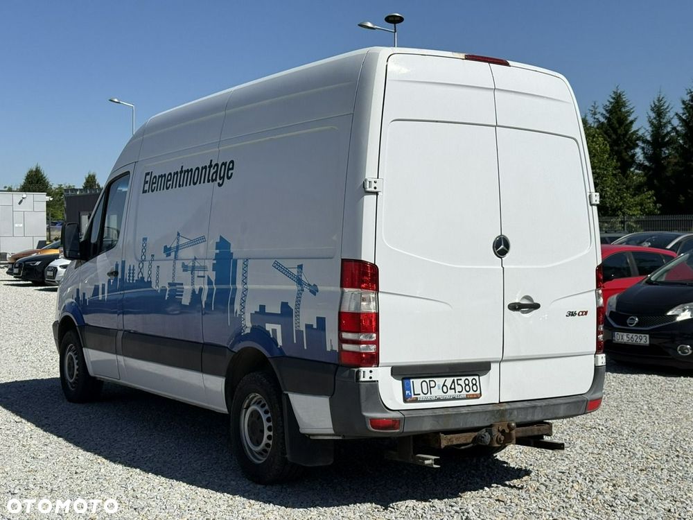 Mercedes-Benz Sprinter - 7