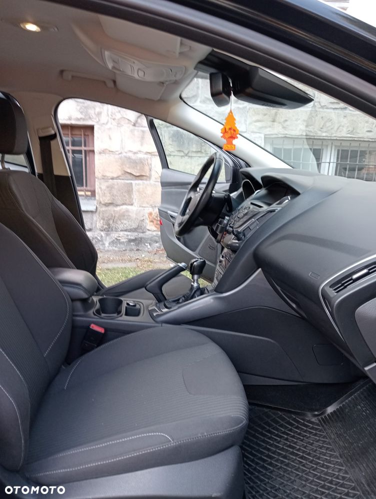 Ford Focus 1.6 TDCi ECOnetic 88g Start-Stopp-System Titanium - 17