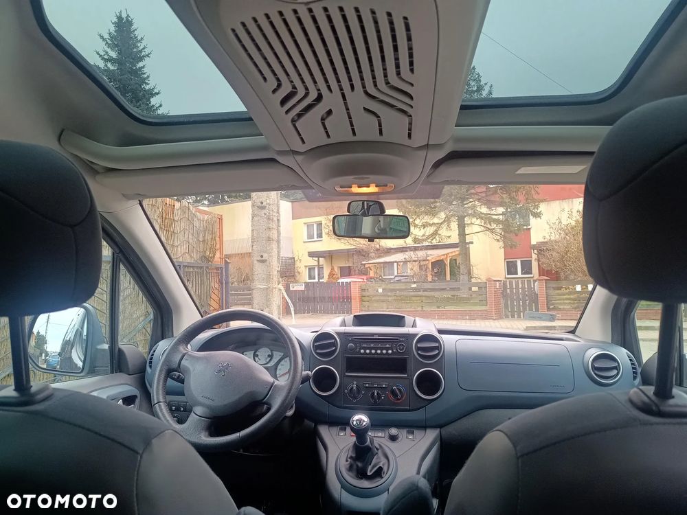 Peugeot Partner 110 Family - 10