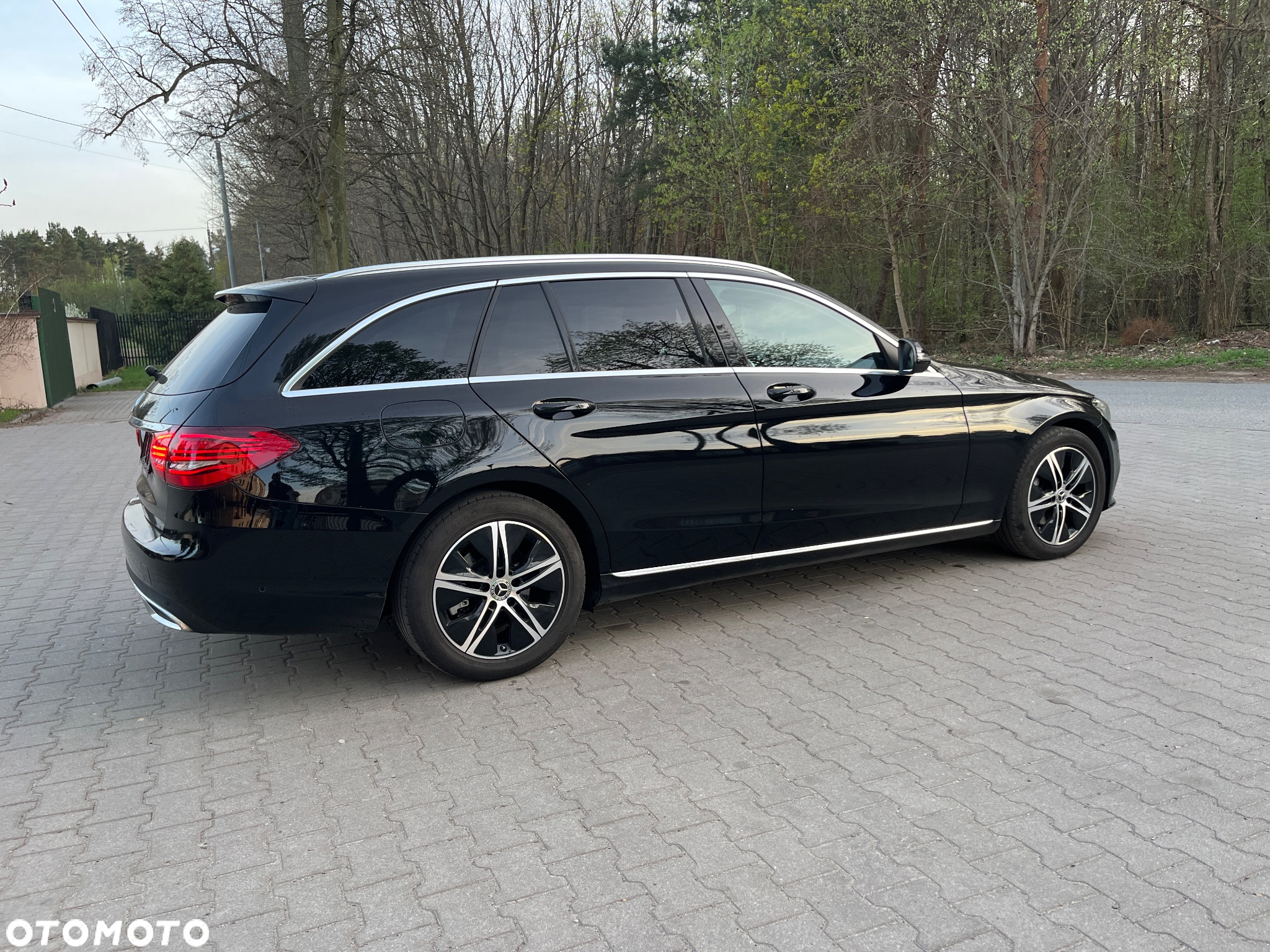 Mercedes-Benz Klasa C 220 d 4Matic T 9G-TRONIC Avantgarde - 9