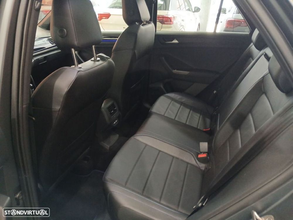 VW T-Roc R 2.0 TSI - 34