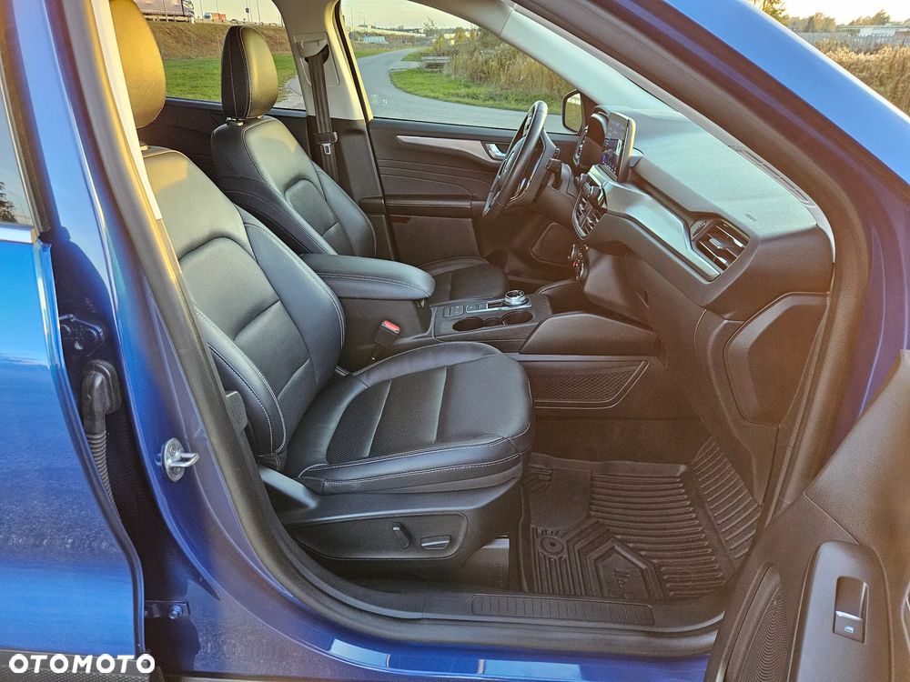 Ford Kuga 2.5 Duratec FHEV TITANIUM - 21