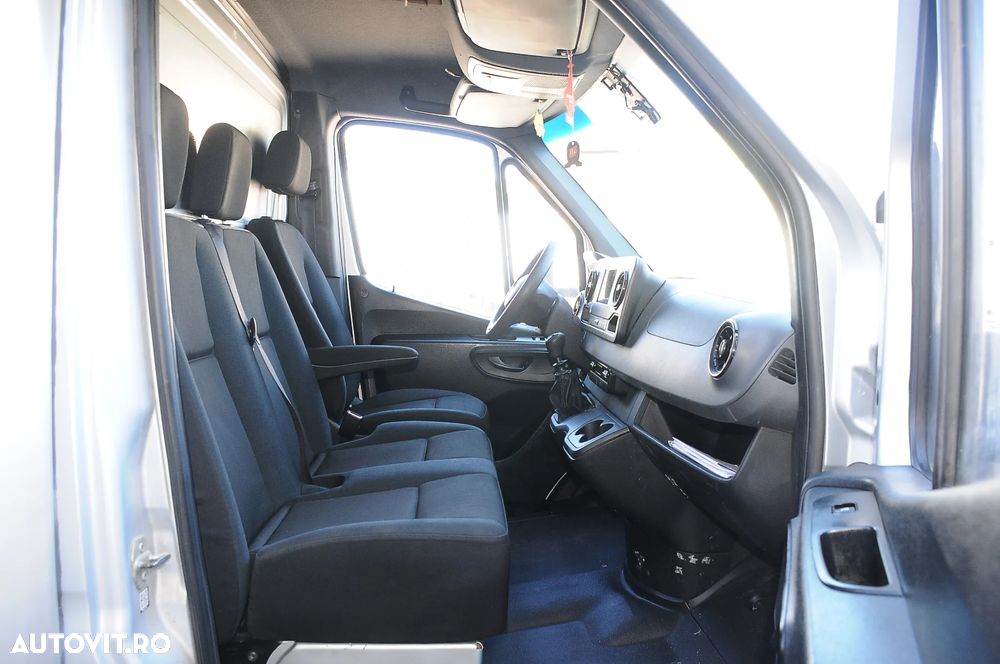Mercedes-Benz Sprinter - 8