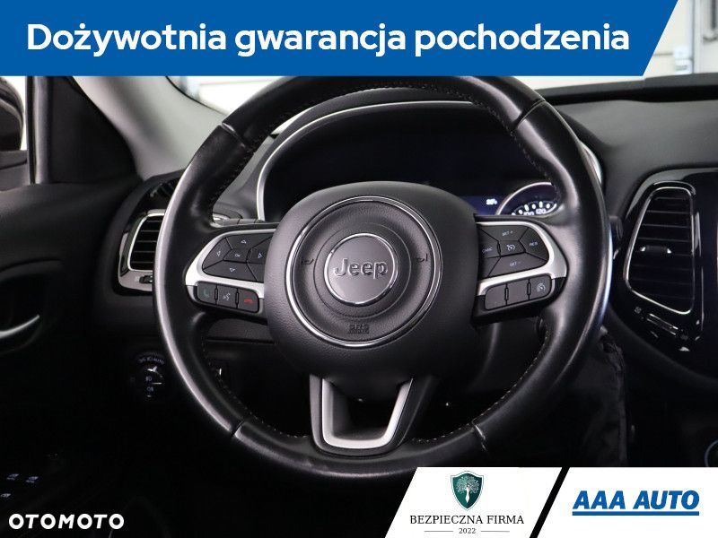 Jeep Compass - 23