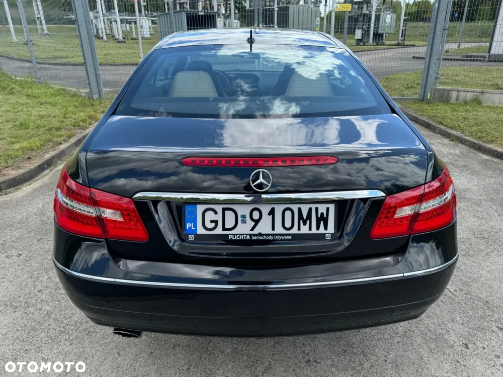 Mercedes-Benz Klasa E 250 CGI BlueEffICIENCY - 17