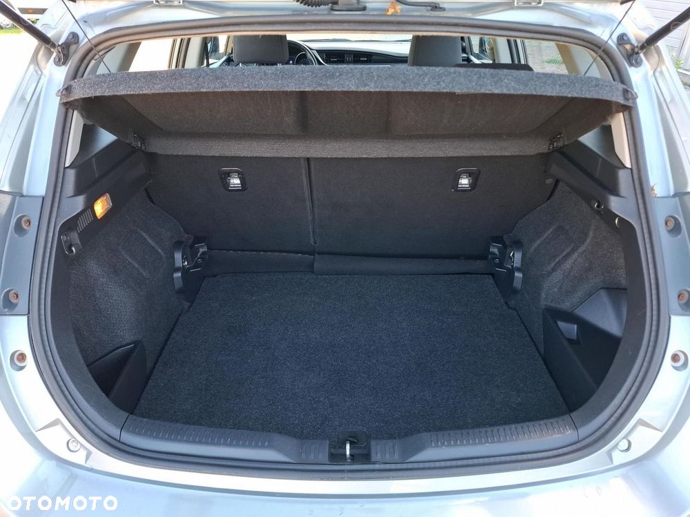 Toyota Auris - 19
