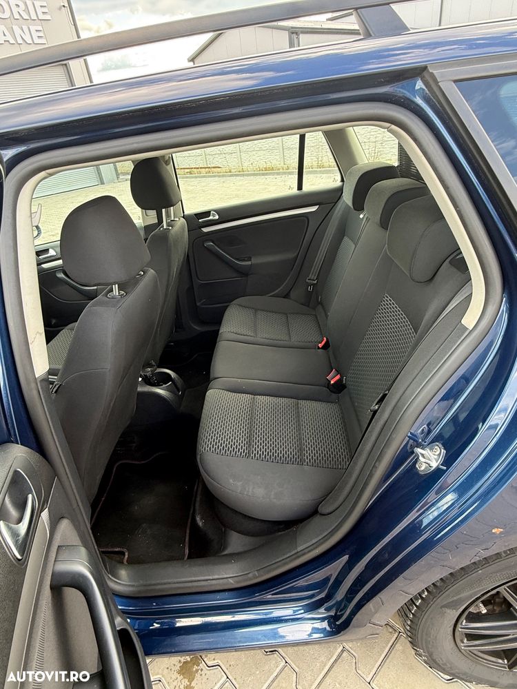 Volkswagen Golf 1.6 TDI DPF Style - 8