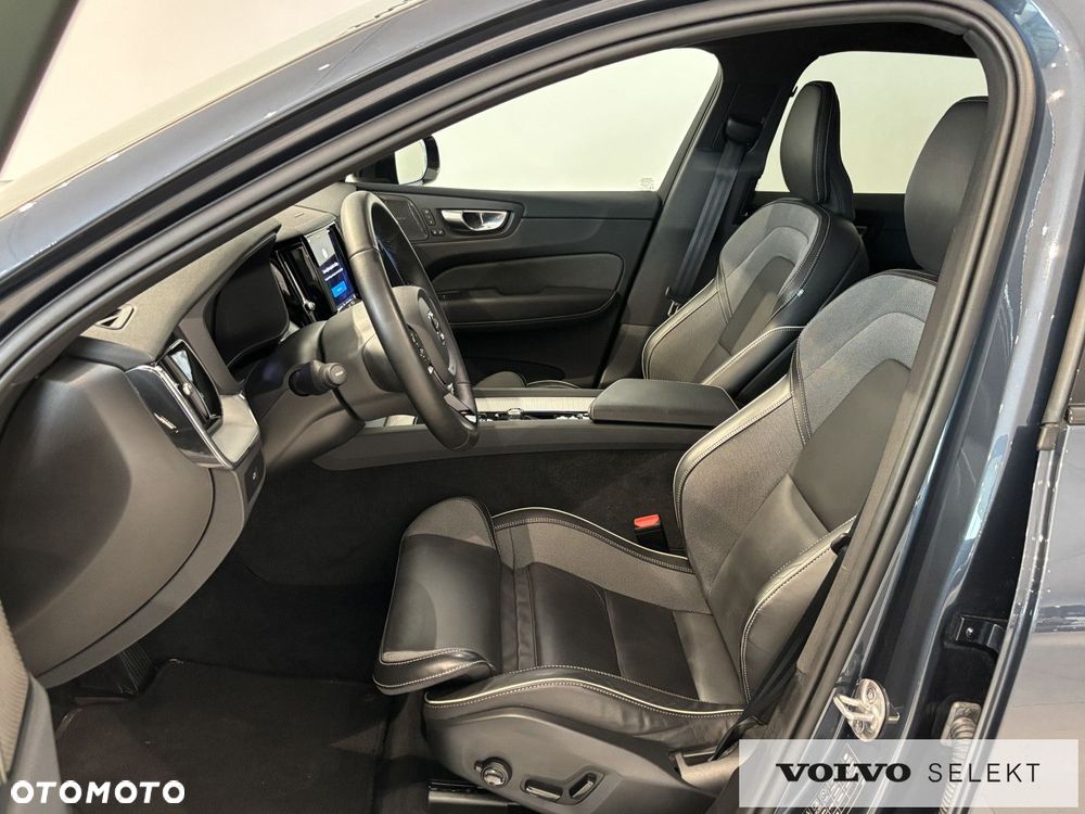 Volvo XC 60 - 25