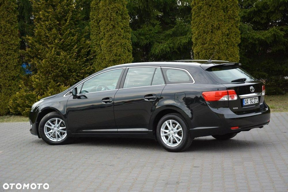 Toyota Avensis 2.0 D-4D Comfort - 13