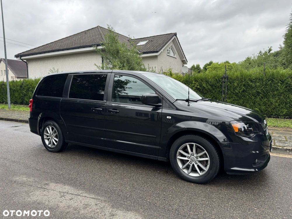 Dodge Grand Caravan 3.6 R/T - 10