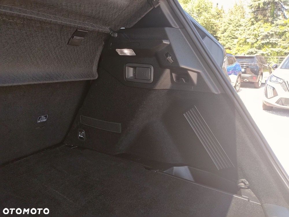 DS Automobiles DS 7 Crossback - 21