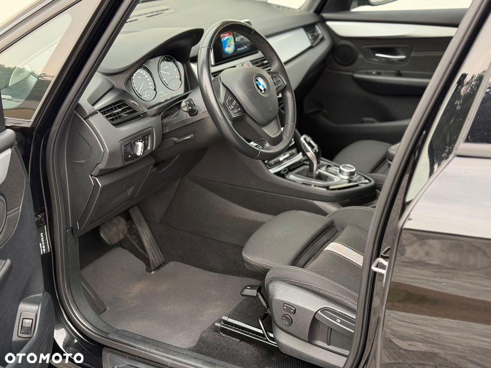 BMW Seria 2 216d GT - 29