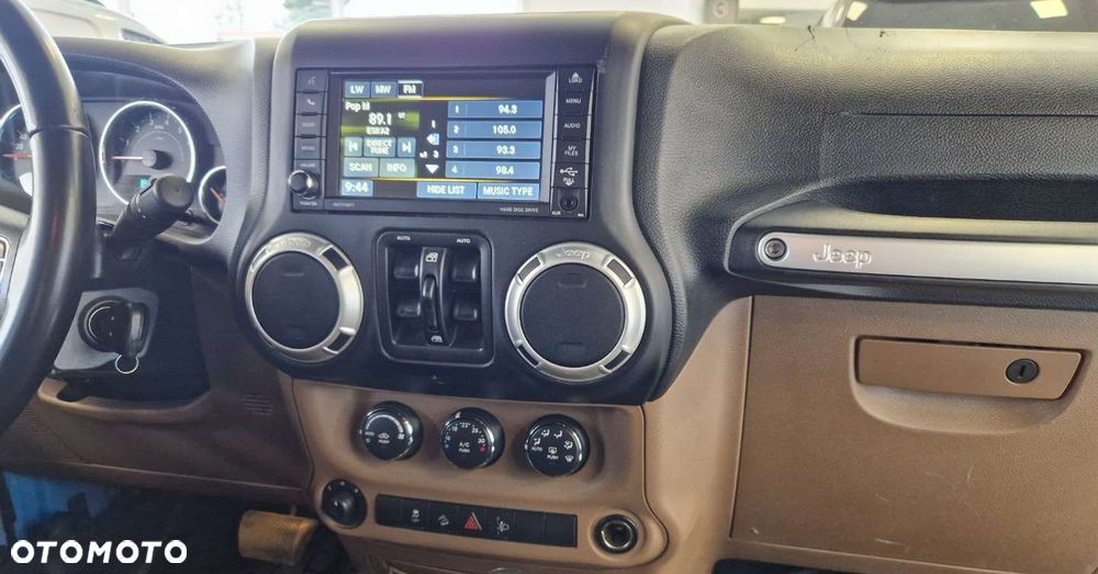 Jeep Wrangler - 21