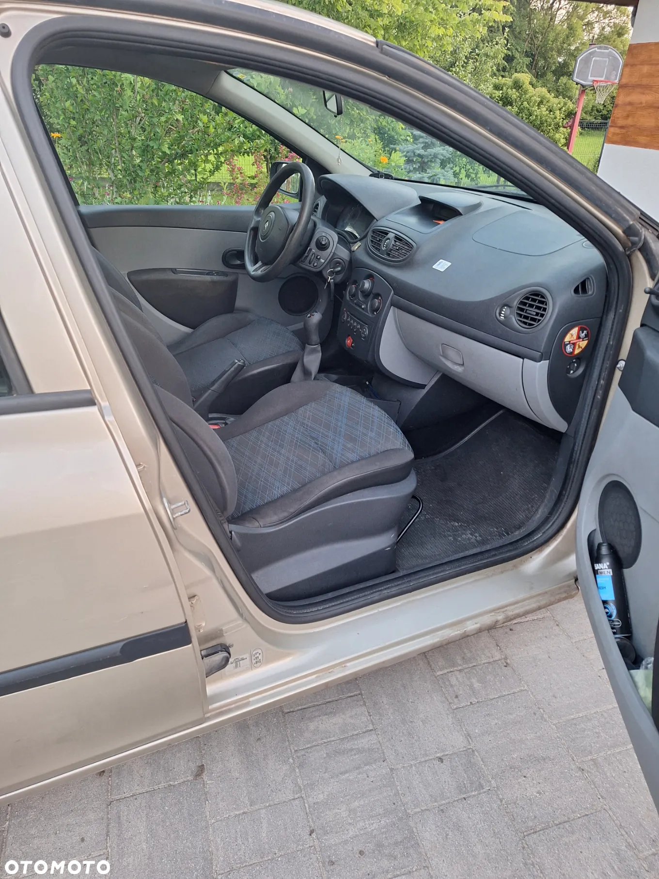 Renault Clio 1.2 16V Authentique - 8
