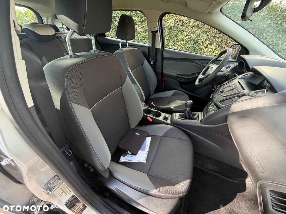Ford Focus 1.6 Trend - 6