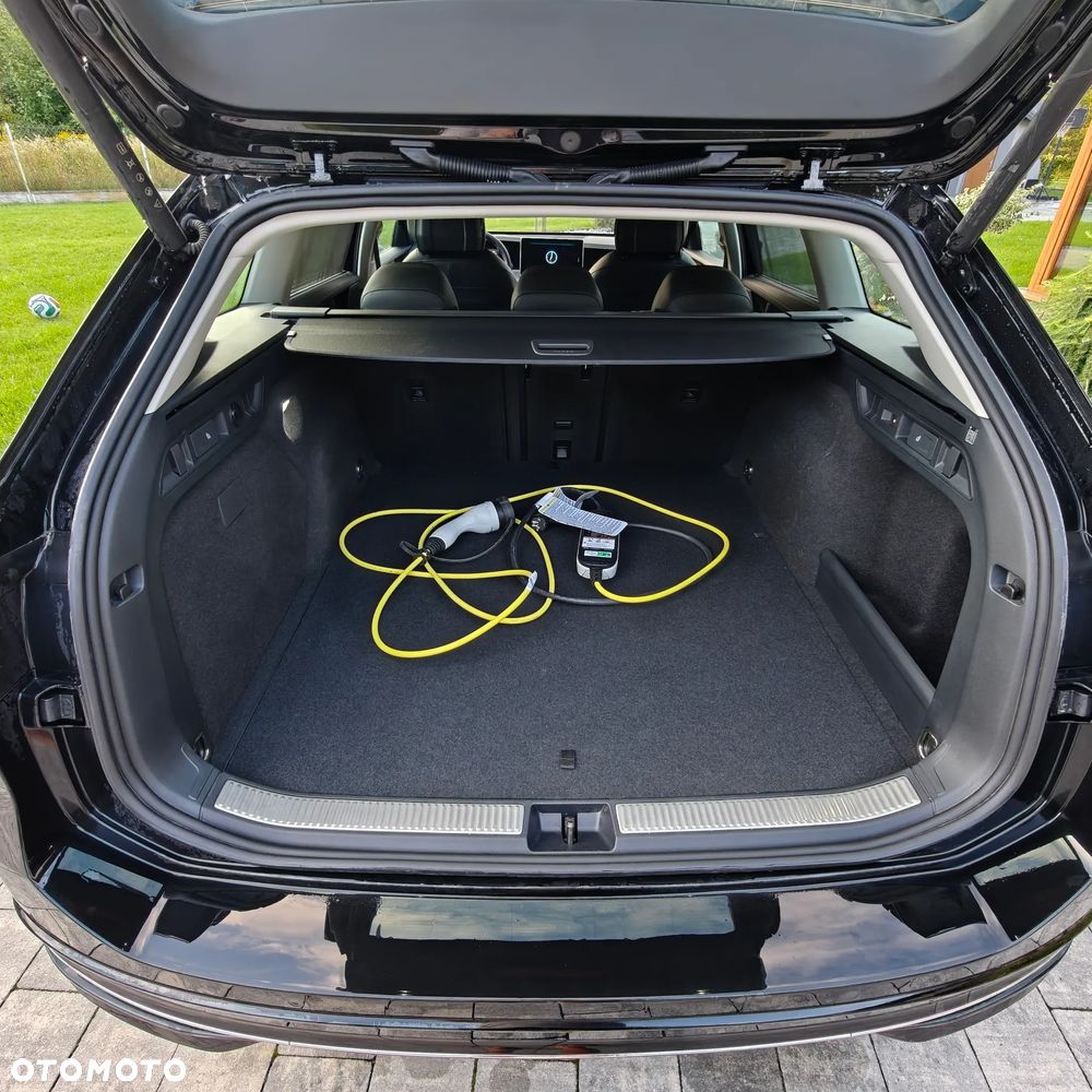 Volkswagen Passat - 8