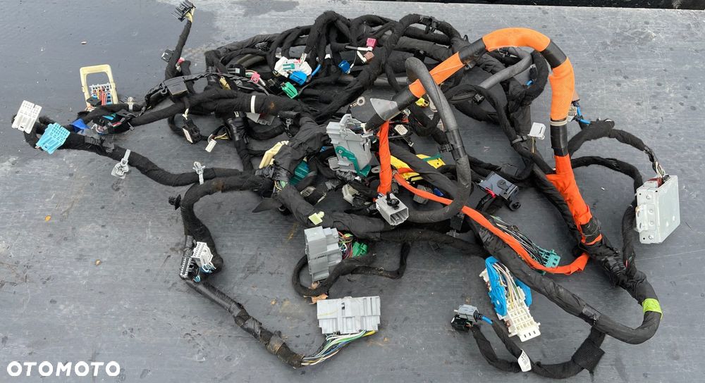 P8 GMC YUKON XL DENALI IV 2015 -  6.2 WIĄZKA INSTALACJA DESKI 84454055 - 1