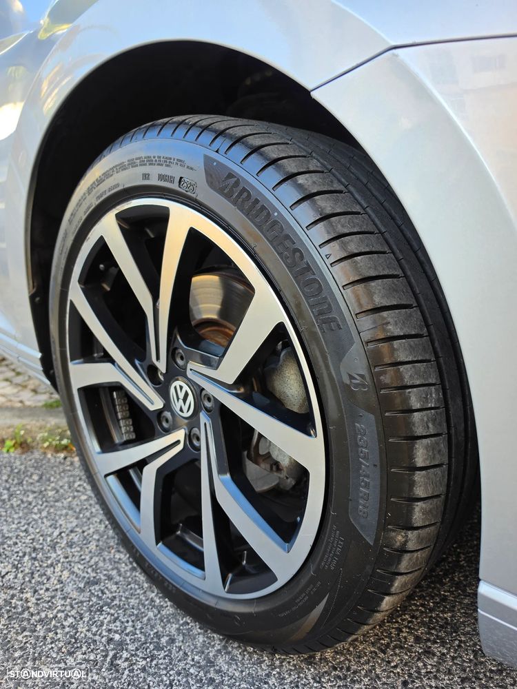 VW Passat Variant 2.0 TDI Elegance DSG - 11