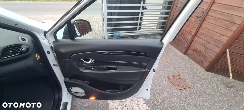 Renault Scenic dCi 110 FAP EDC Bose Edition - 19