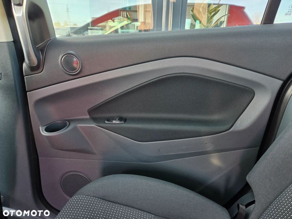 Ford Grand C-MAX 1.6 Titanium - 13