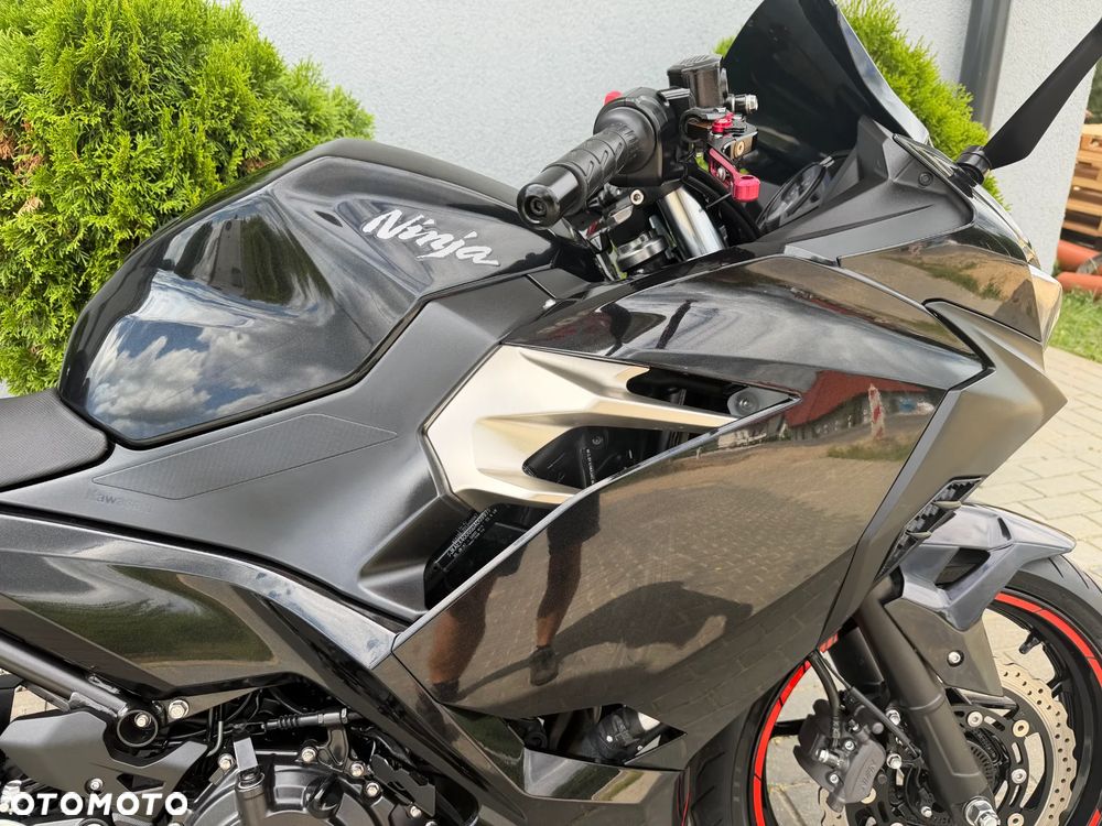 Kawasaki Ninja 400 - 19