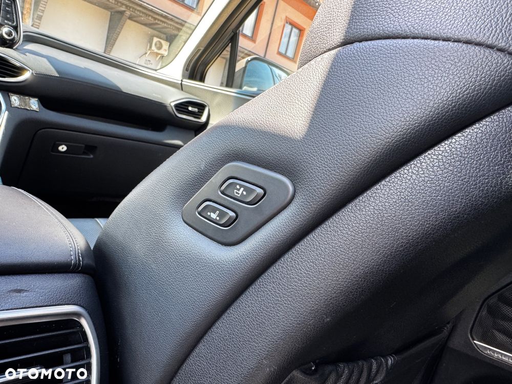 Hyundai Santa Fe 2.0 CRDi Platinum 4WD - 17