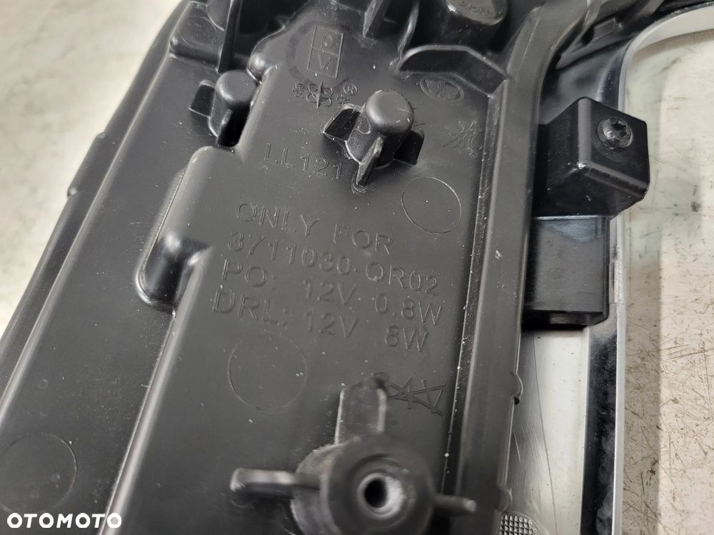 Hongqi E-HS9 2020- led DRL prawy do jazdy dziennej halogen lampa - 8